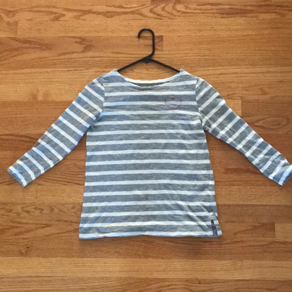 Old Navy Striped Shirt w/ heart Size: XS